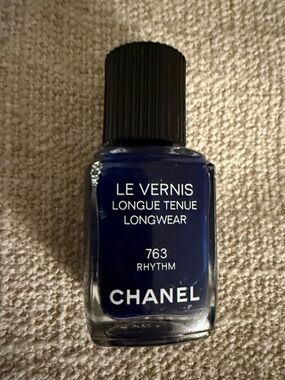 CHANEL Le Vernis Longwear Nail Polish 763 Rhythm - Navy Blue
